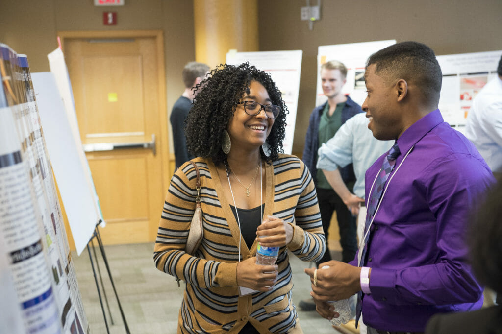 Kristin Warren presenting her research to colleagues at Carnegie Mellon University in 2015. Image courtesy of Tim Kaulen/Carnegie Mellon University.
